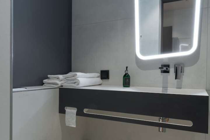 Room 40 of 47