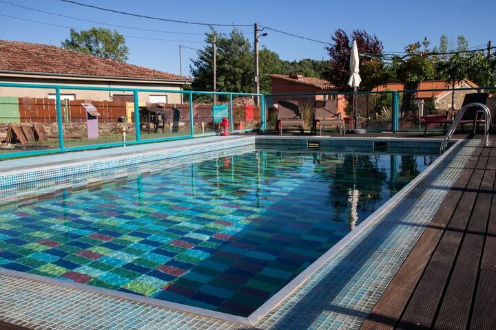 Pool 36 of 68