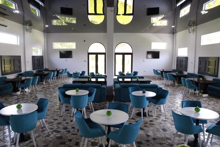 Ballroom/Hall 7 of 60
