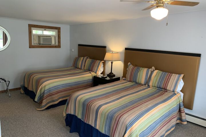 Room 2 of 27