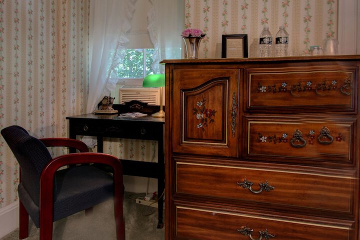 Room 338 of 408