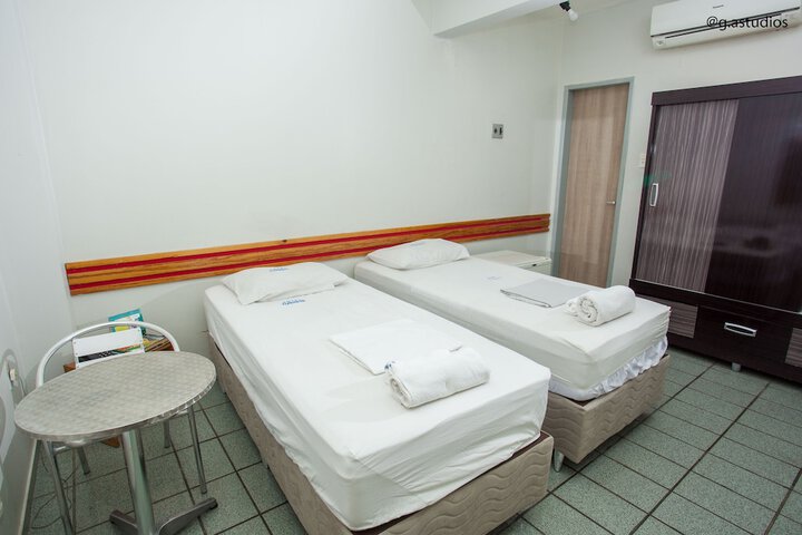 Room 13 of 22