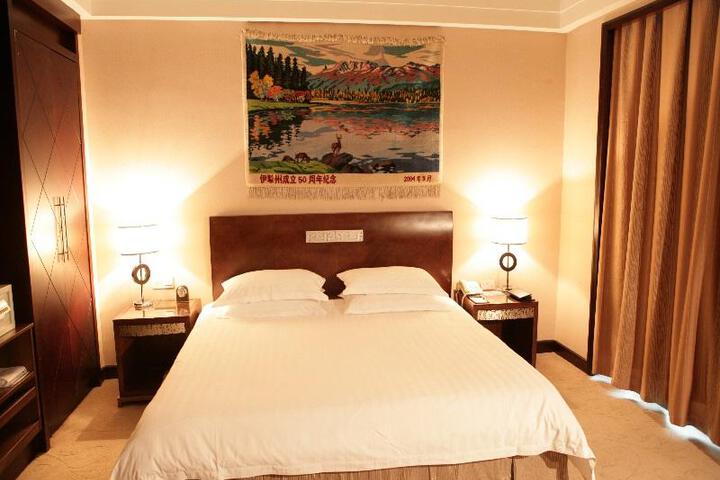 Room 2 of 7