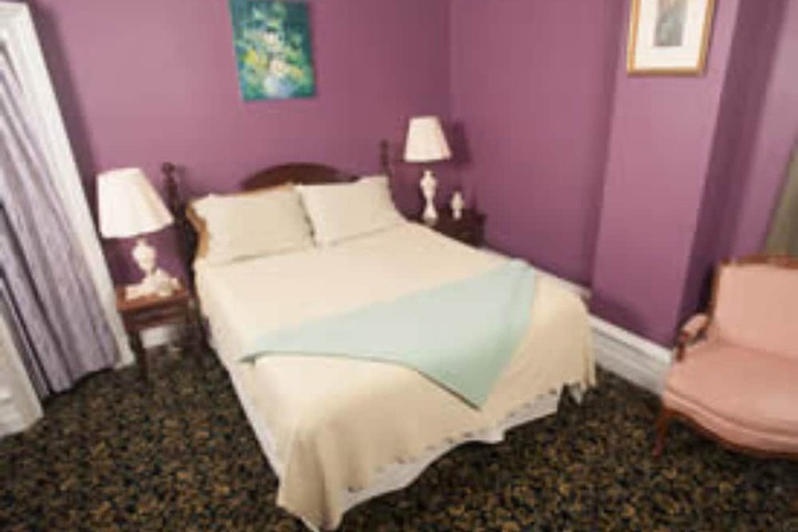 Room 6 of 52