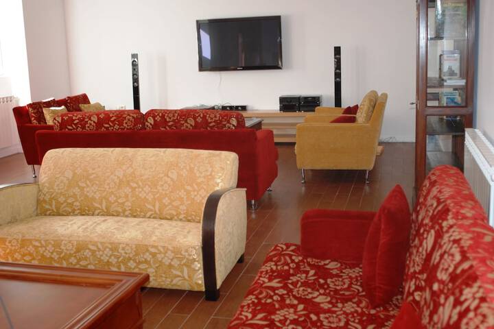 Room 14 of 46