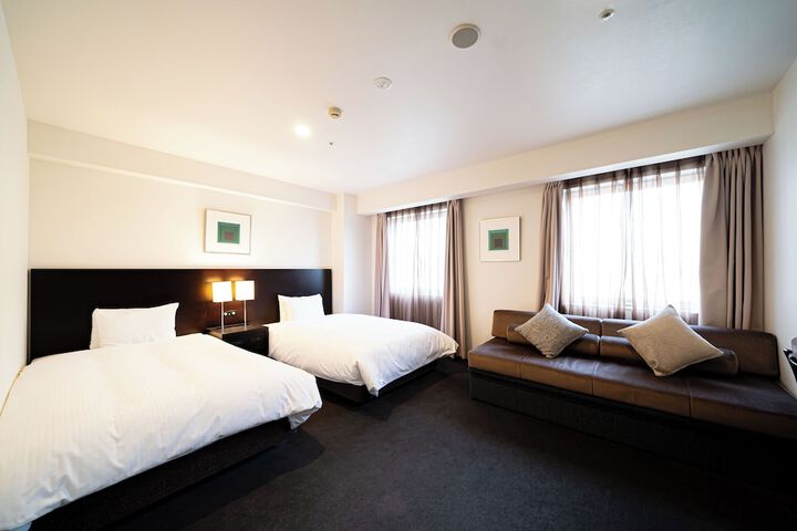 Room 19 of 53