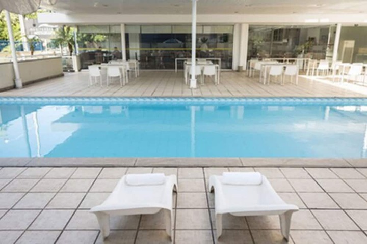 Pool 49 of 86
