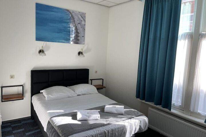 Room 37 of 55