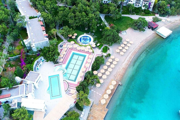 Pool Hotel