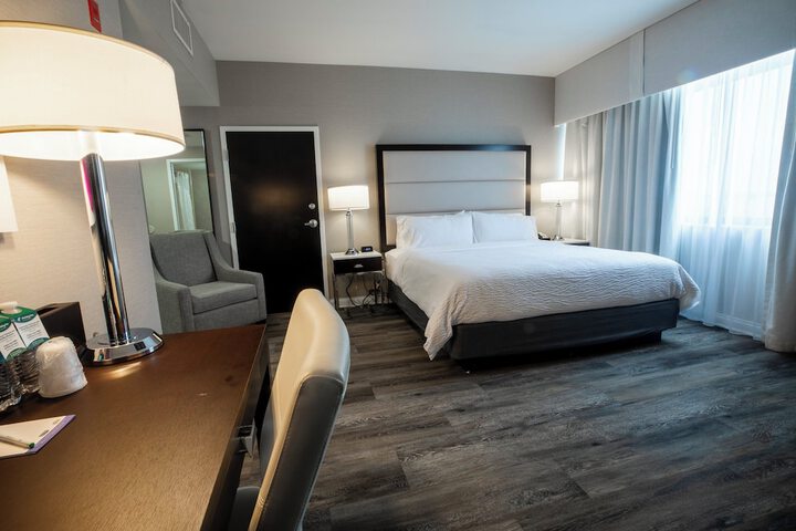 Room 35 of 82
