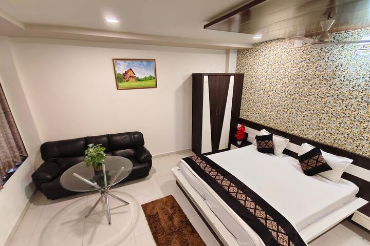 Hotel Tulsi Inn