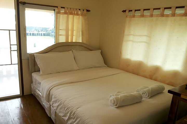 Room 2 of 21