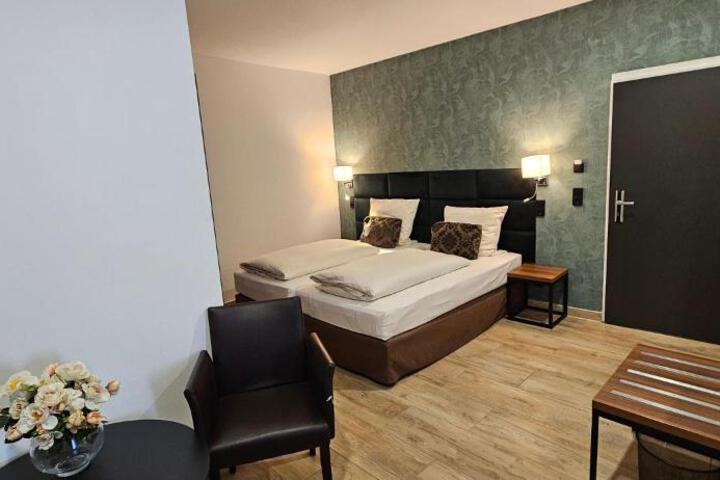 General 22 of 37