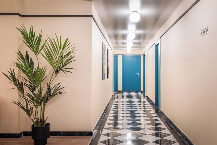 Ballroom/Hall 28 of 39