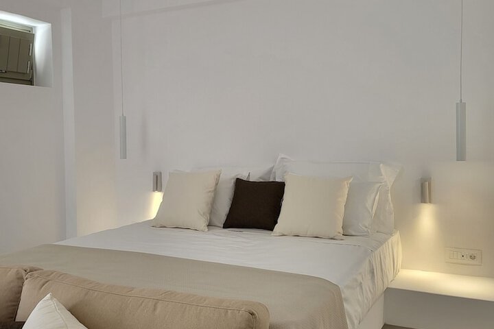 Room 8 of 226