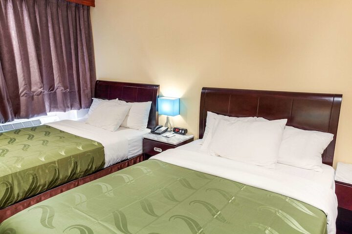 1 Double Bed (3 of 15)