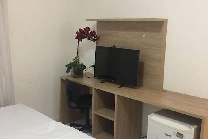 Room 4 of 13