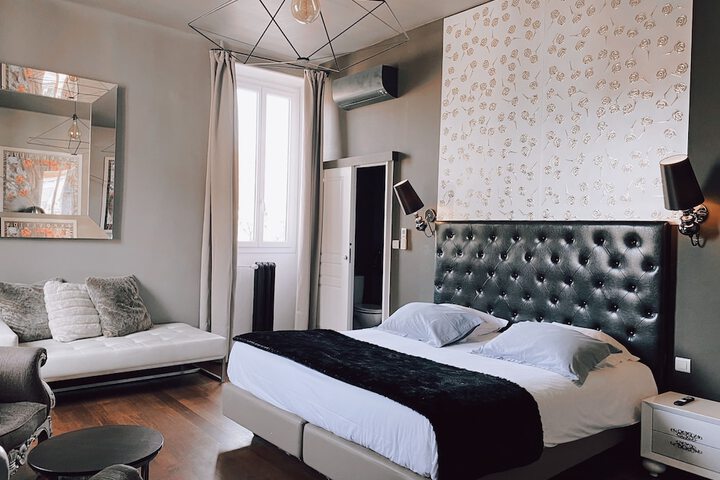 Room 17 of 35