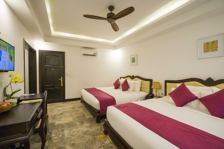 Room 16 of 113