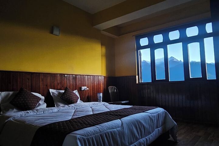 Room 19 of 54