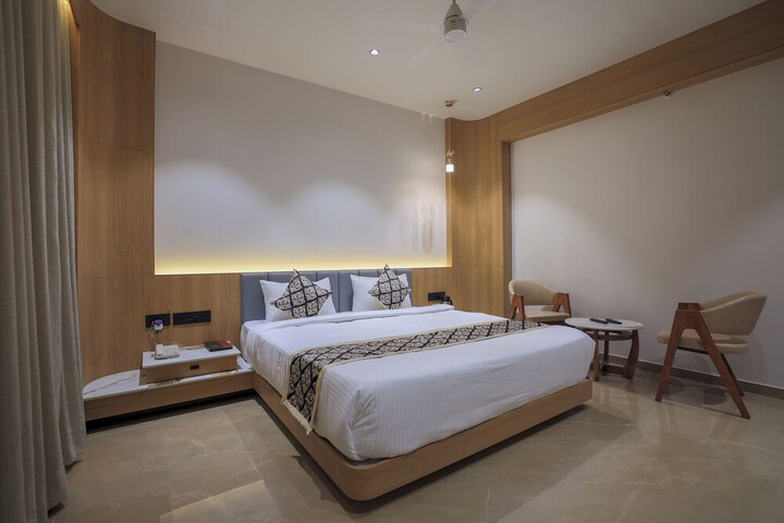 Room 6 of 21