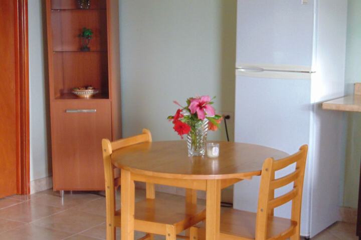 Room 48 of 193