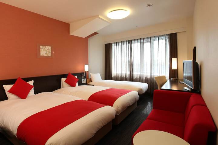 Room 10 of 54