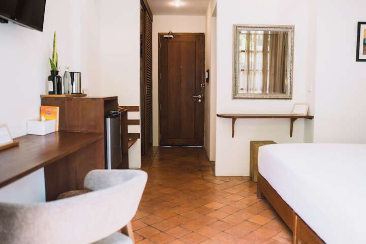 Room 20 of 115