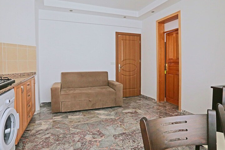 Room 28 of 48
