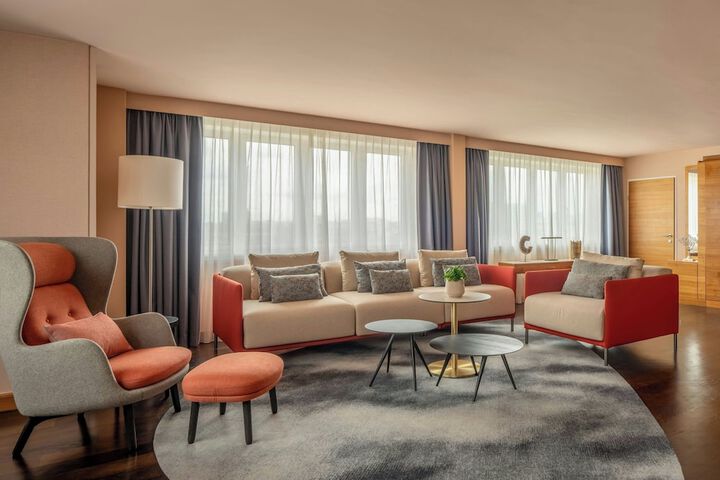 Room 44 of 115
