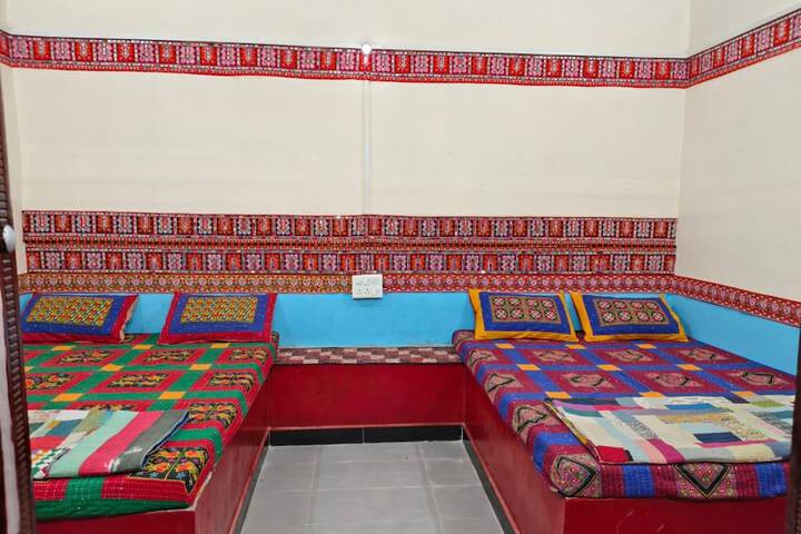 Room 7 of 35