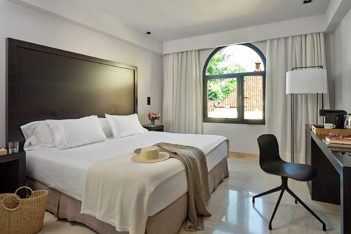 Room 45 of 111