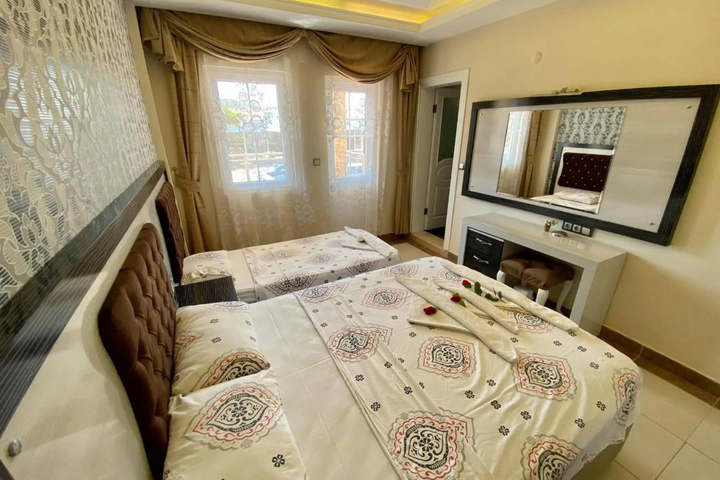 Room 5 of 21