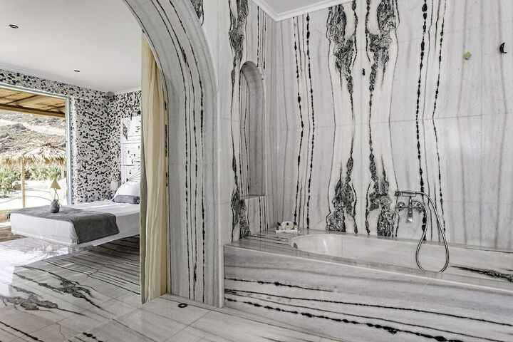 Room 44 of 227
