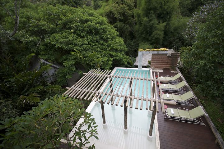 Pool 213 of 262