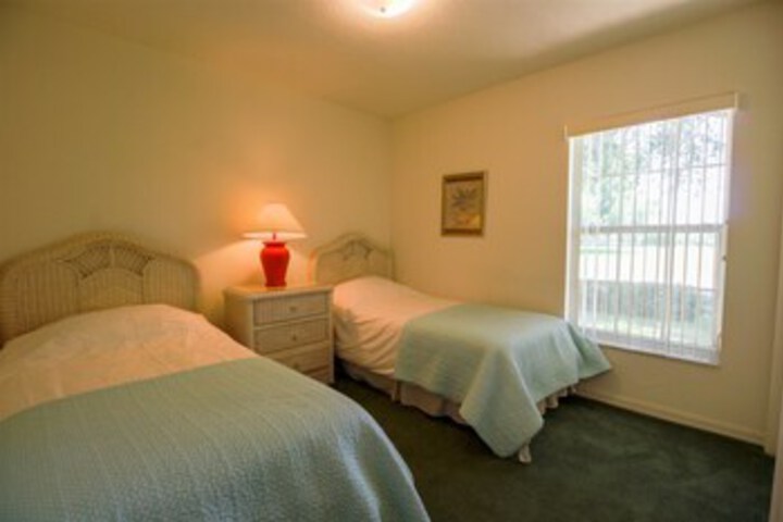 Room 33 of 38
