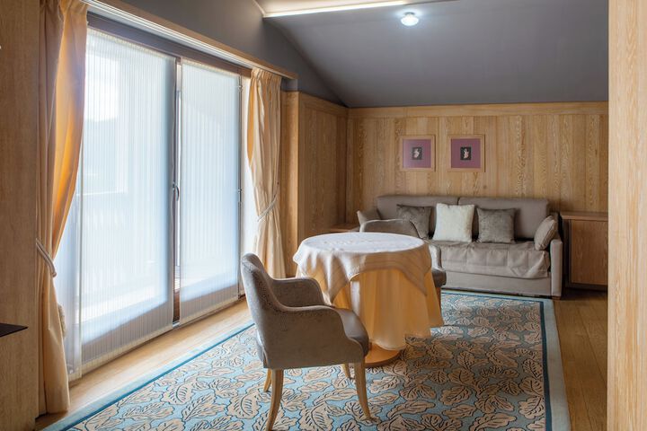 Room 42 of 116