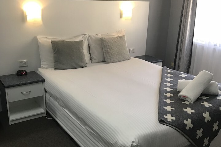 Room 19 of 79