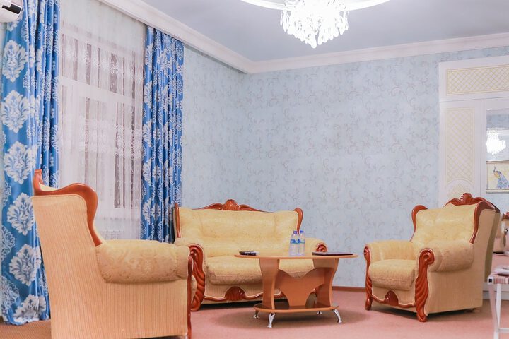 Room 8 of 41