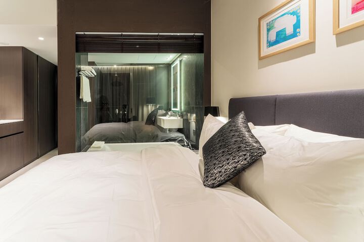 Room 48 of 55