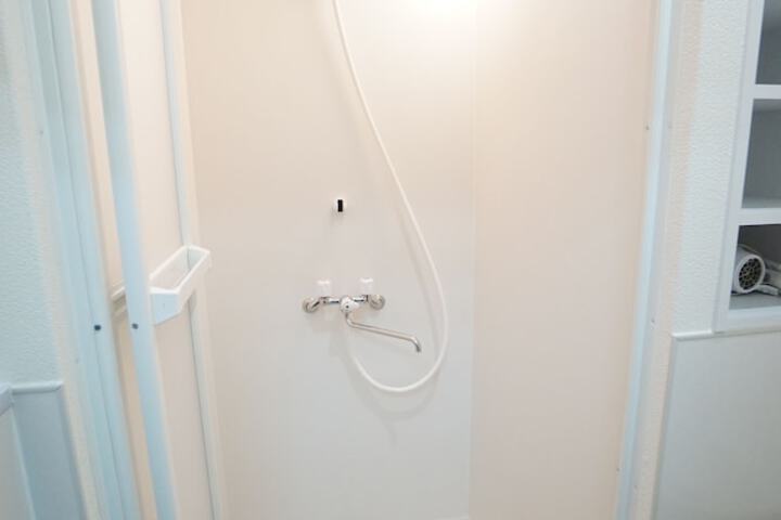 Room 28 of 30