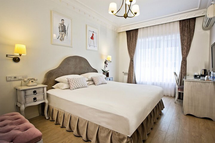 Room 5 of 25