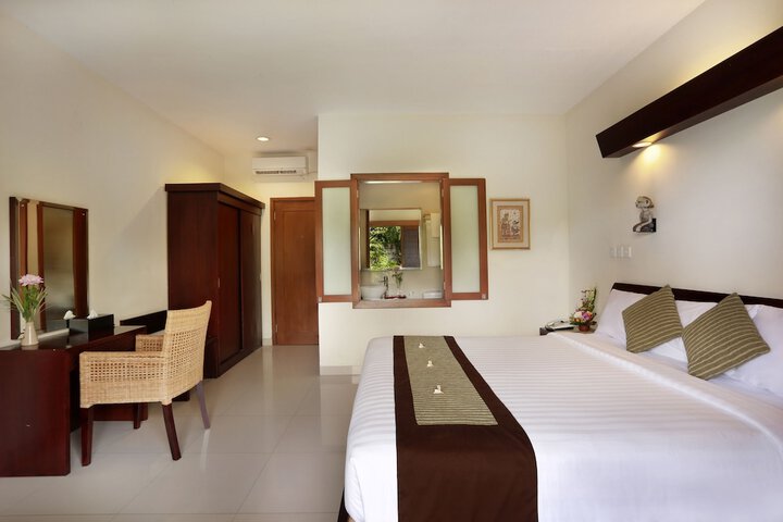 Room 19 of 65