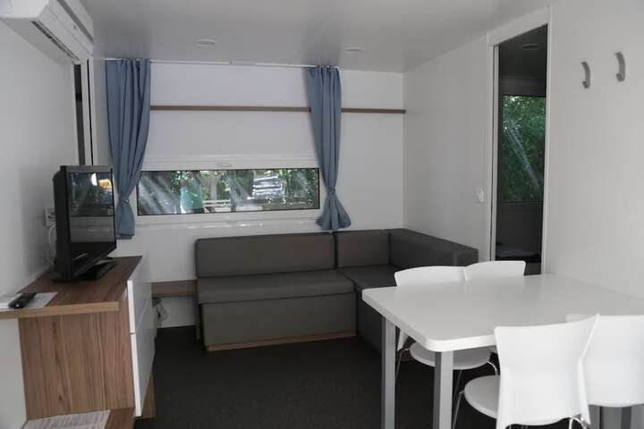 Room 19 of 51