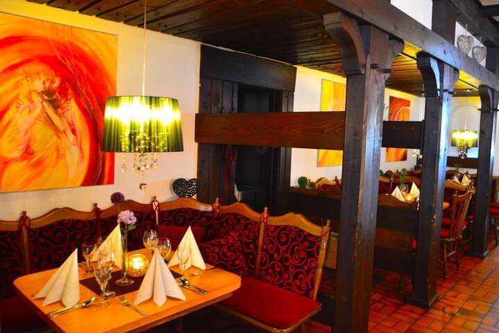 Dining Photos