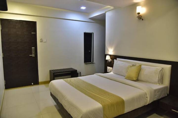 Room 20 of 39