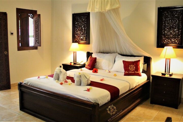 Room 5 of 90