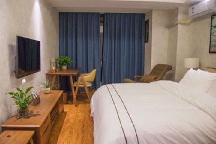 Room 21 of 45