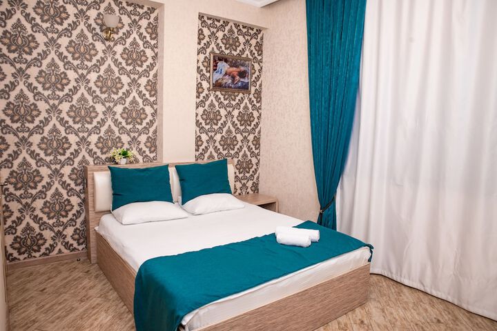 Room 6 of 36