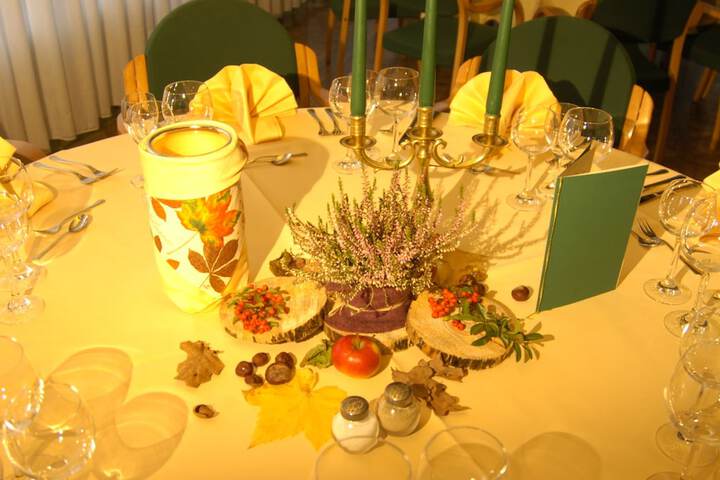 Ballroom/Hall 226 of 283